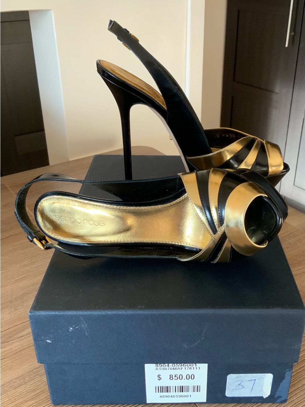 Sergio Rossi Black & Gold Slingback Platform Stiletto Leather Shoes EU 37 / US 7
